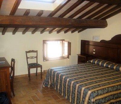 Hotel La Rocca Assisi Buitenkant foto