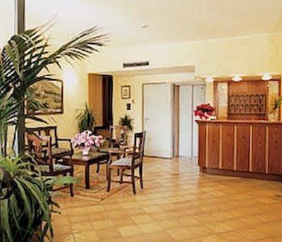 Hotel La Rocca Assisi Buitenkant foto