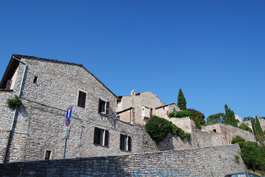 Albergo La Rocca Assisi Buitenkant foto