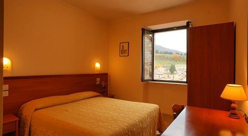 Hotel La Rocca Assisi Buitenkant foto